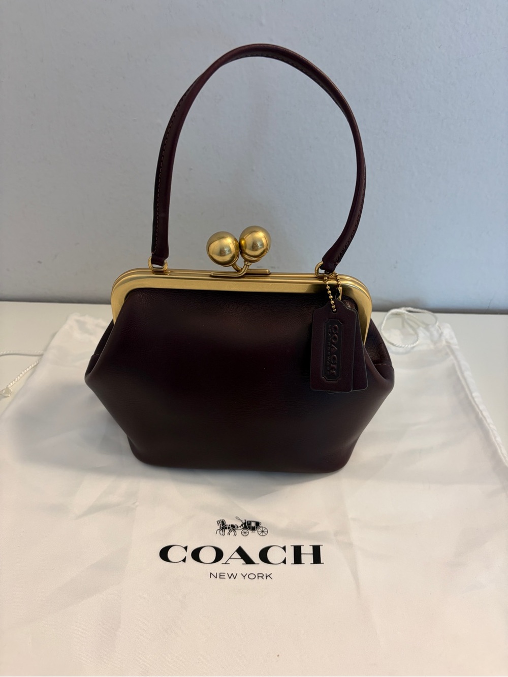 Coach Black Currant Kiss-Lock 16